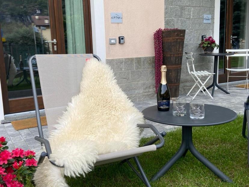 Casa Vacanze La Brenta Chiavenna Szoba fotó