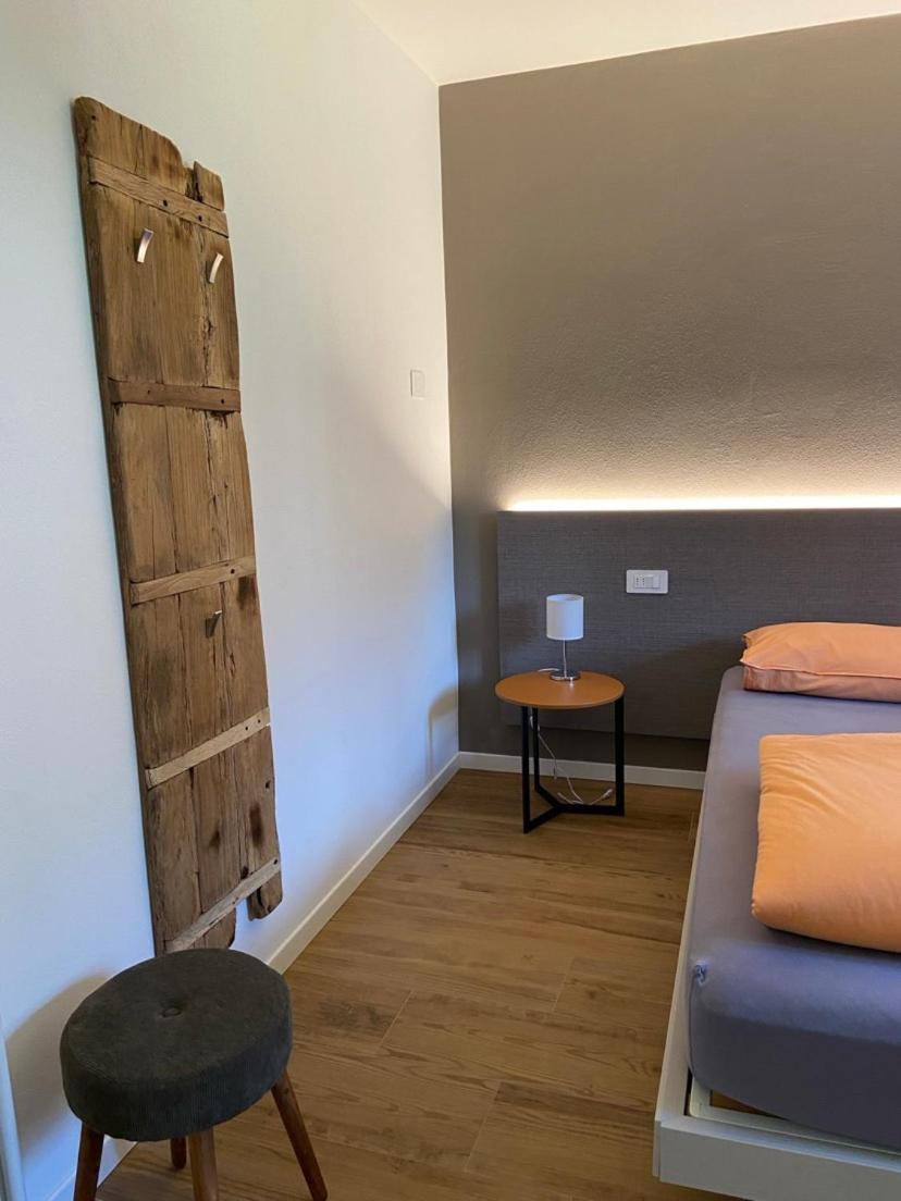 Casa Vacanze La Brenta Chiavenna Szoba fotó